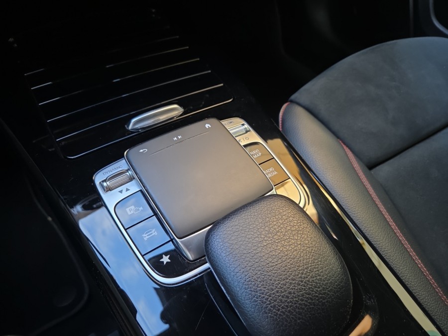 MERCEDES d'occasion CLASSE A IV A180 D AMG LINE 7G-DCT de 2019 Nice