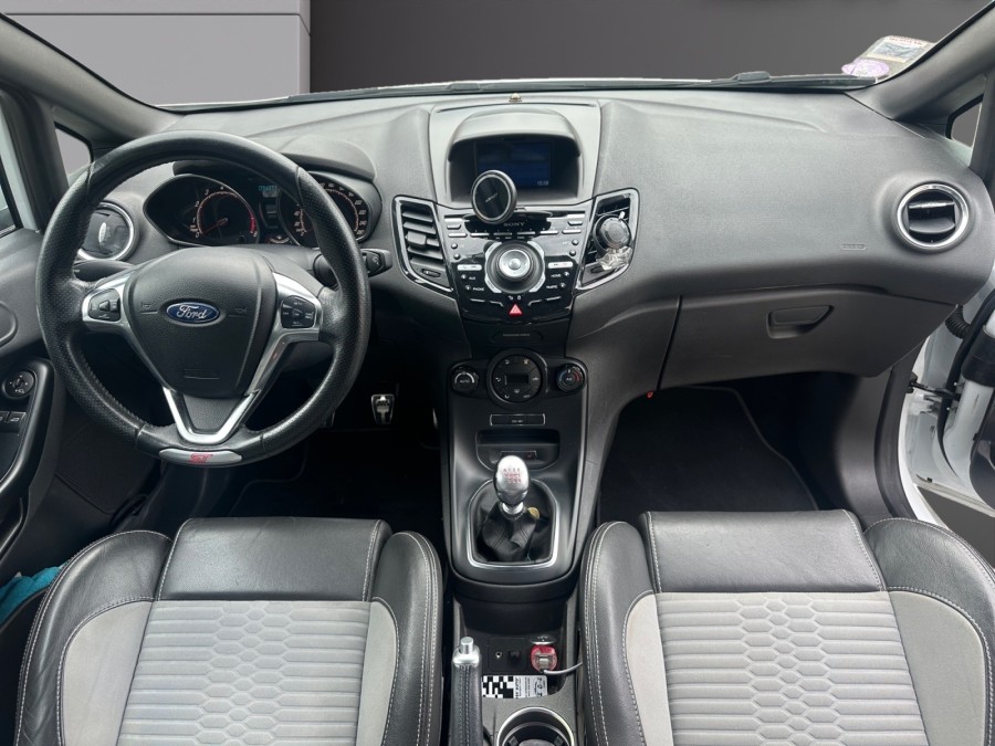 FORD d'occasion FIESTA 1.6 EcoBoost 182ch ST 3p de 2016 Vernon (27)﻿