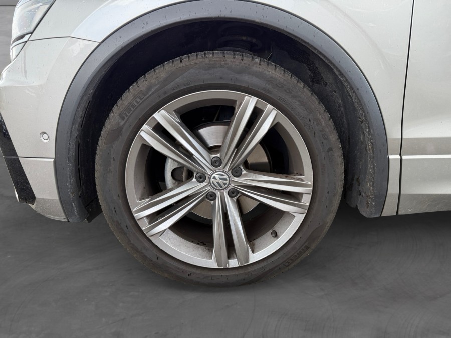 VOLKSWAGEN d'occasion TIGUAN 2.0 TDI 150 R-LINE PH2 de 2020 Mérignac