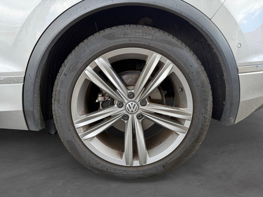 VOLKSWAGEN d'occasion TIGUAN 2.0 TDI 150 R-LINE PH2 de 2020 Mérignac