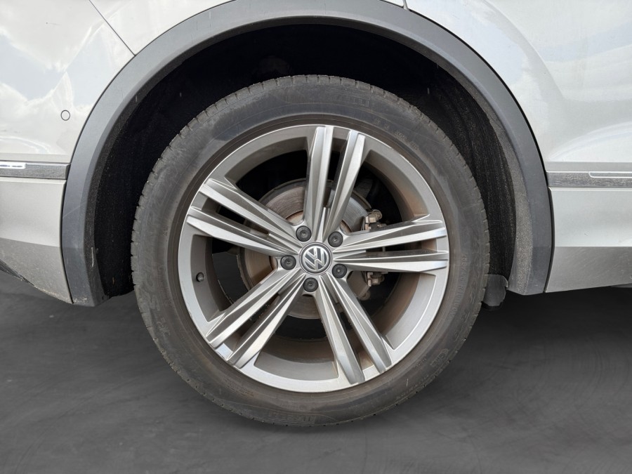 VOLKSWAGEN d'occasion TIGUAN 2.0 TDI 150 R-LINE PH2 de 2020 Mérignac