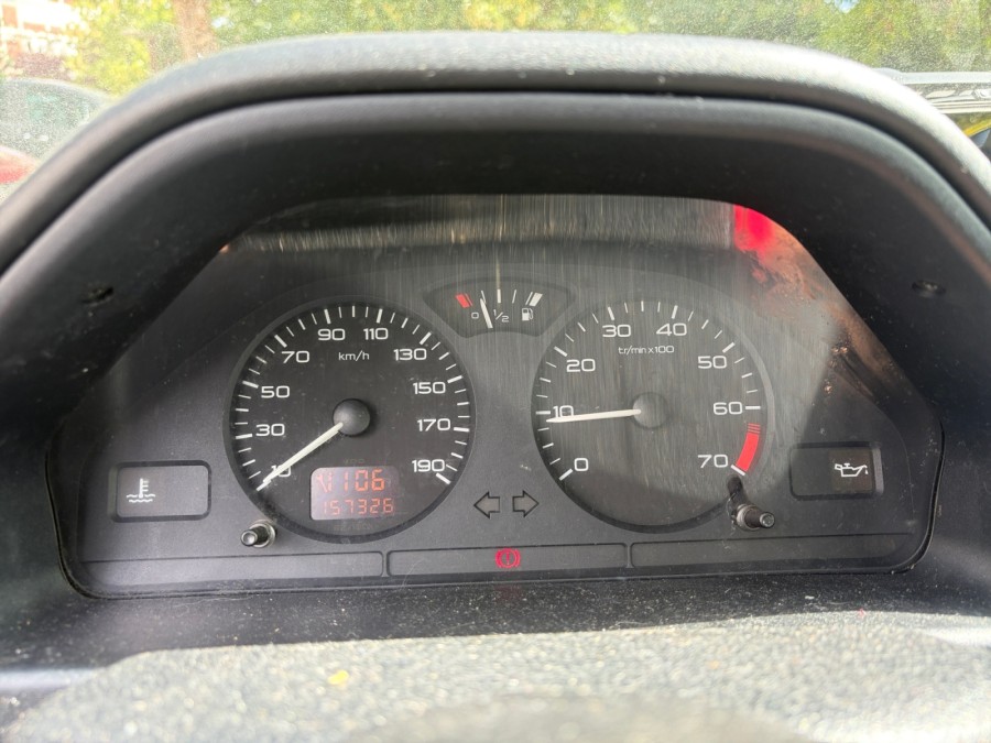 PEUGEOT d'occasion 106 POP ART 1.1E de 2003 Orgeval Verneuil (78)﻿