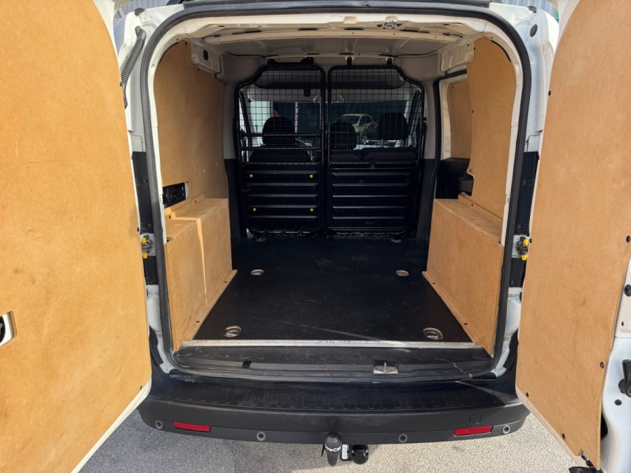 FIAT d'occasion DOBLO 1.3 JTD de 2018 Narbonne (11)﻿