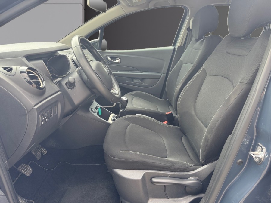 RENAULT d'occasion CAPTUR 0.9 TCE 90 BUSINESS de 2019 Troyes (10)﻿