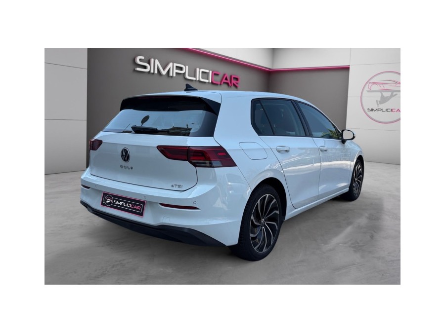 VOLKSWAGEN d'occasion GOLF VIII 1 ETSI 110 LIFE 1ST DSG AUTO de 2021