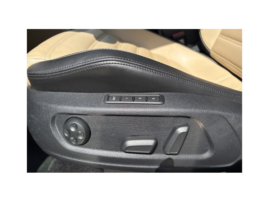 VOLKSWAGEN d'occasion CC 3.6 V6 FSI 300 CARAT EDITION 4MOTION DSG