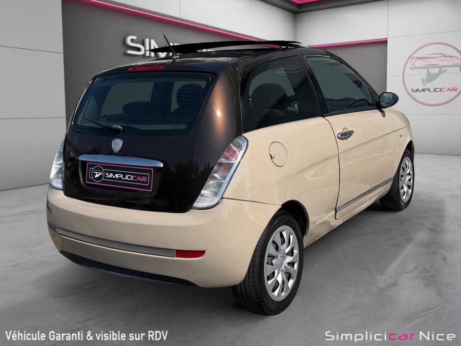 LANCIA d'occasion YPSILON 1.4 8V PLATINO de 2007 Nice (06)﻿