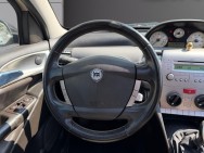 LANCIA d'occasion YPSILON 1.4 8V PLATINO de 2007 Nice (06)﻿