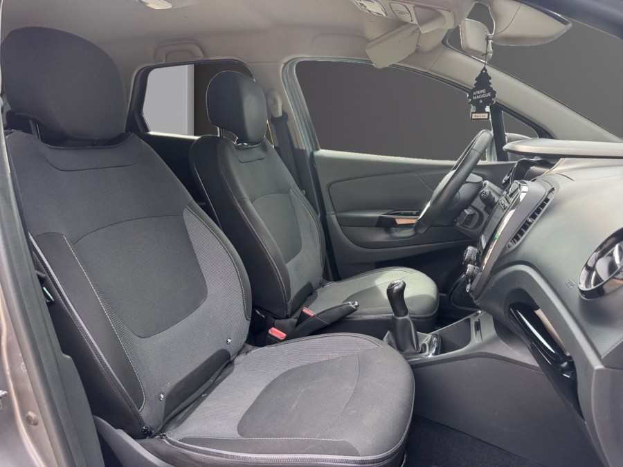 RENAULT d'occasion CAPTUR 0.9 TCE 90 ENERGY LIFE de 2015 Nord Isère