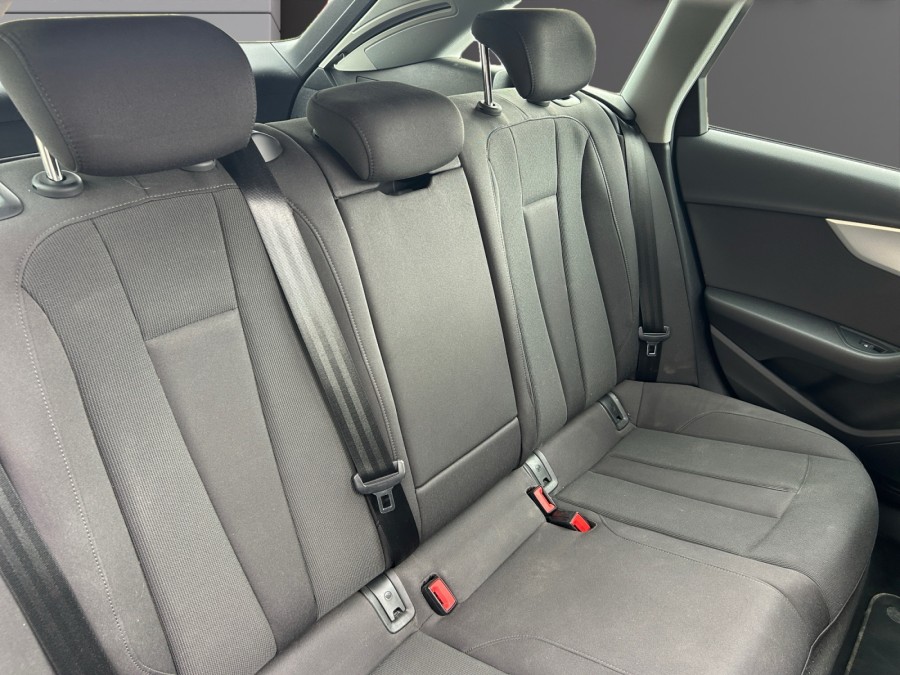 AUDI d'occasion A4 AVANT 40 TDI 190 S TRONIC AUTO de 2019 Tours (37)﻿