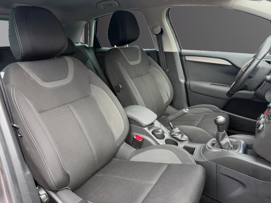 CITROEN d'occasion C4 PureTech 110ch Feel de 2015 Vernon (27)﻿