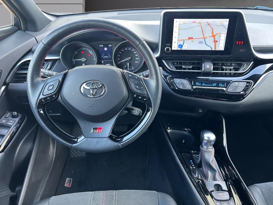TOYOTA d'occasion C-HR 2.0 Hybride 184ch GR Sport E-CVT de 2024 Lyon