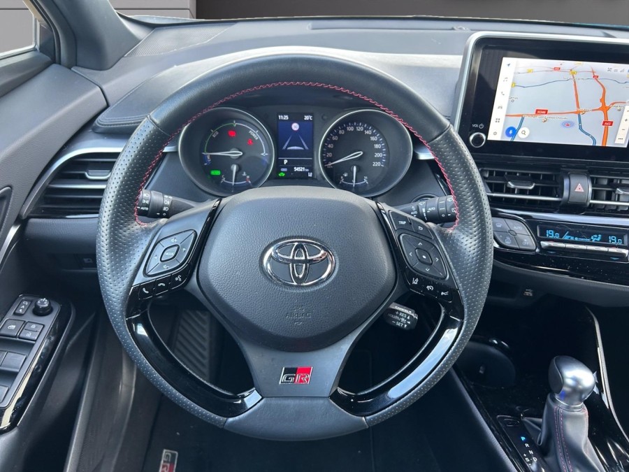 TOYOTA d'occasion C-HR 2.0 Hybride 184ch GR Sport E-CVT de 2024 Lyon