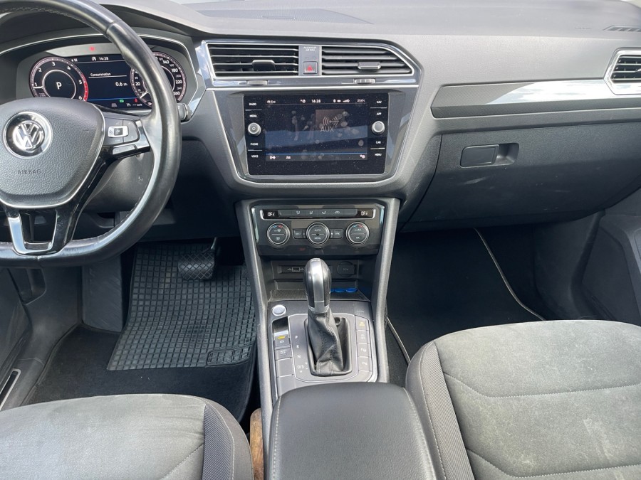 VOLKSWAGEN d'occasion TIGUAN 2.0 TDI 150 DSG PH2 de 2019 Lyon Nord
