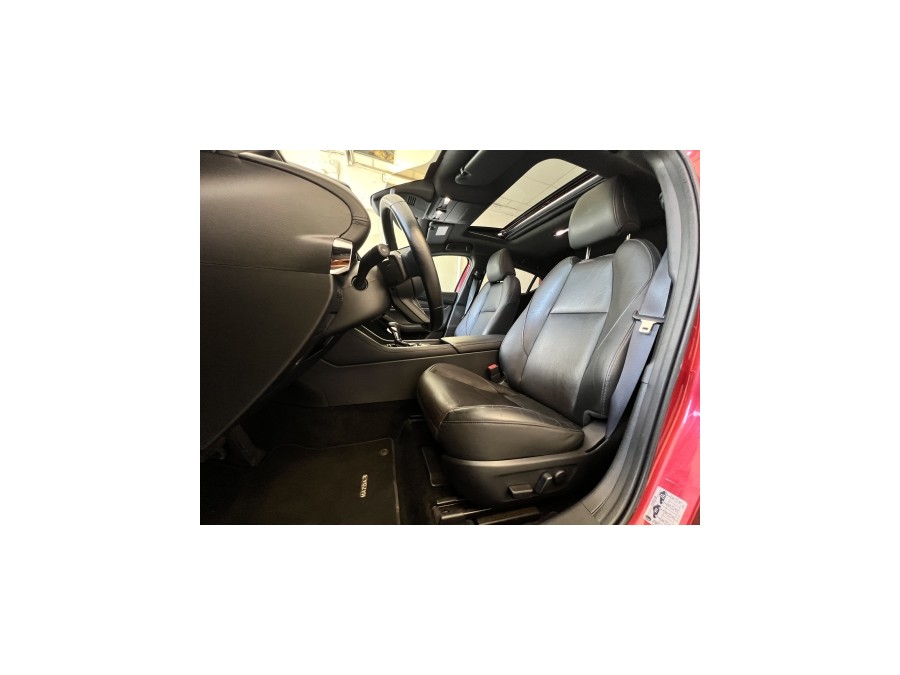 MAZDA d'occasion 3 BERLINE BICORPS TROIS OU CINQ PORTES MAZDA 3