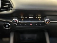 MAZDA d'occasion 3 BERLINE BICORPS TROIS OU CINQ PORTES MAZDA 3