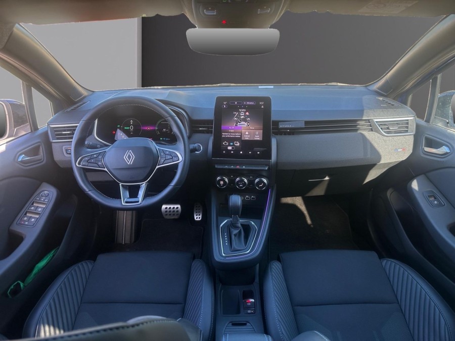 RENAULT d'occasion CLIO V 1.6 E TECH 145 EQUILIBRE AUTO de 2024