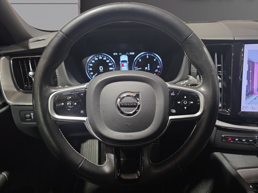VOLVO d'occasion XC60 XC60 B4 197 MOMENTUM AUTO de 2020 Nancy (54)﻿