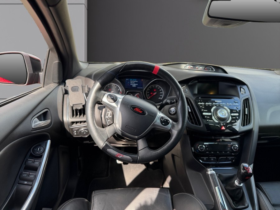 FORD d'occasion FOCUS III 2 250 ECOBOOST ST de 2014 Mérignac (33)﻿