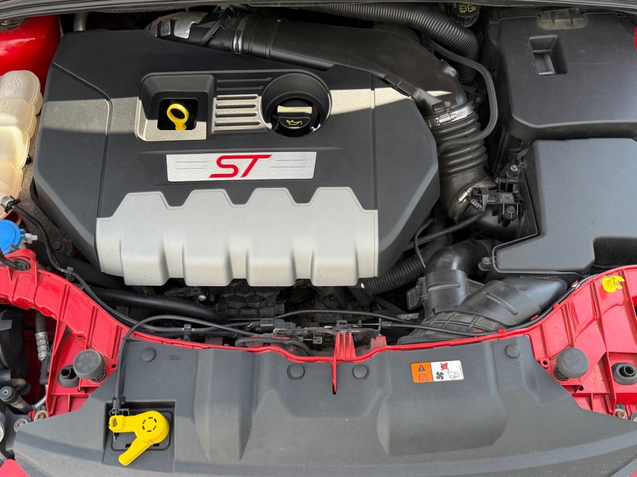 FORD d'occasion FOCUS III 2 250 ECOBOOST ST de 2014 Mérignac (33)﻿