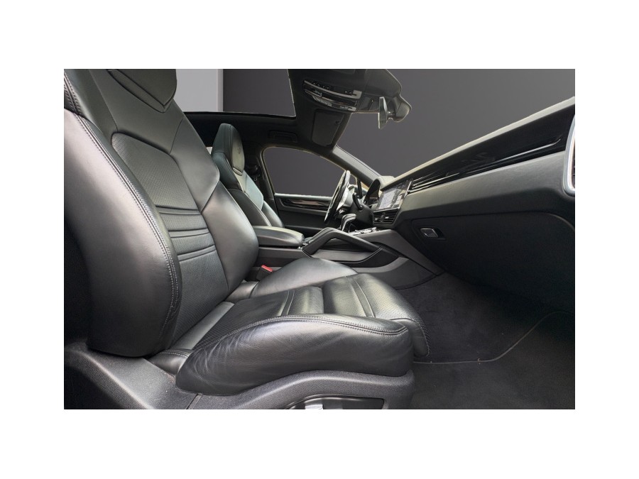 PORSCHE d'occasion CAYENNE 3.0 V6 462ch E-Hybrid de 2020 Champigny