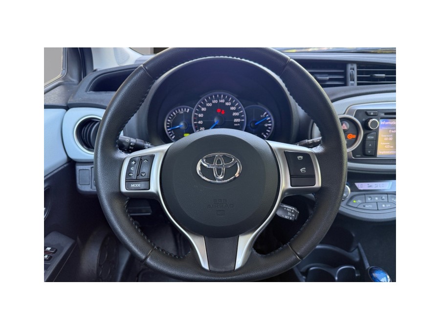 TOYOTA d'occasion YARIS 1.5 Hybrid de 2013 Champigny sur Marne (94)﻿