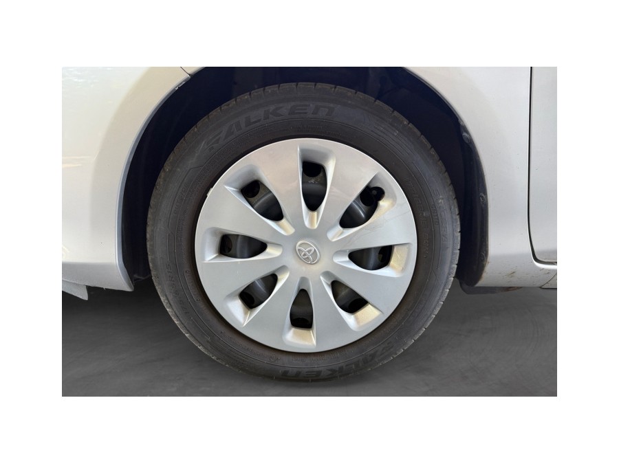 TOYOTA d'occasion YARIS 1.5 Hybrid de 2013 Champigny sur Marne (94)﻿