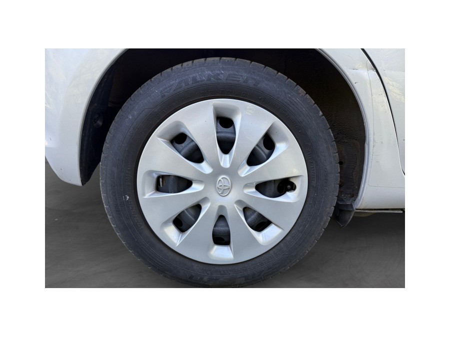TOYOTA d'occasion YARIS 1.5 Hybrid de 2013 Champigny sur Marne (94)﻿
