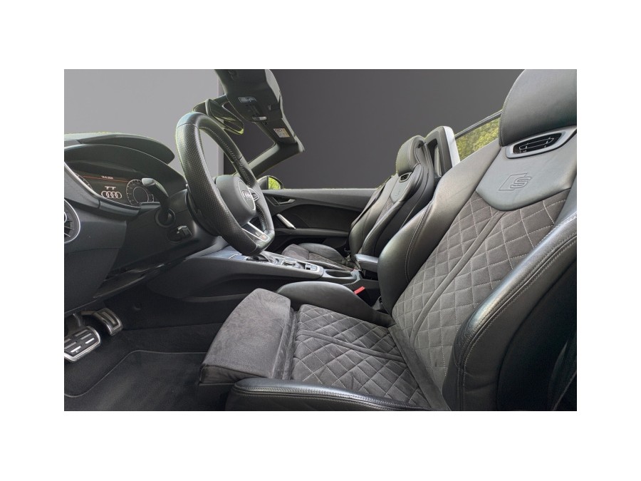 AUDI d'occasion TT 1.8 TFSI 180ch S line S tronic 7 de 2017 Champigny