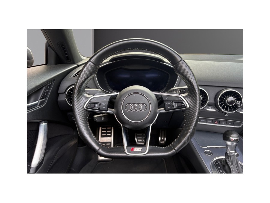 AUDI d'occasion TT 1.8 TFSI 180ch S line S tronic 7 de 2017 Champigny