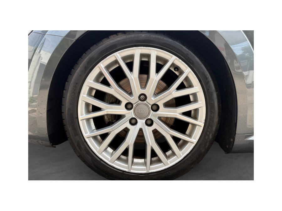 AUDI d'occasion TT 1.8 TFSI 180ch S line S tronic 7 de 2017 Champigny