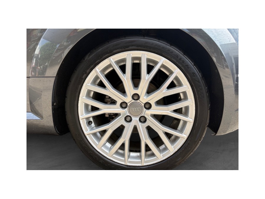 AUDI d'occasion TT 1.8 TFSI 180ch S line S tronic 7 de 2017 Champigny