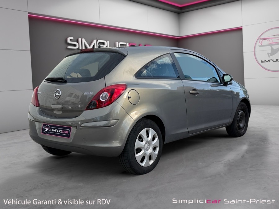 OPEL d'occasion CORSA 1.2 Twinport Graphite 3p de 2013 Lyon St Priest