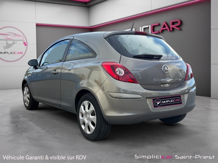 OPEL d'occasion CORSA 1.2 Twinport Graphite 3p de 2013 Lyon St Priest