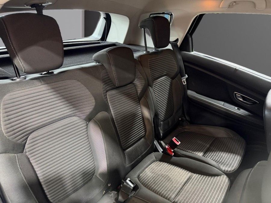 RENAULT d'occasion SCÉNIC IV SCENIC IV 1.5 DCI 110 BUSINESS de 2017