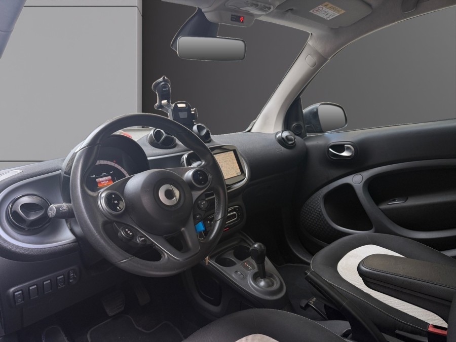 SMART d'occasion FORTWO PURE 52 KW COUPE AUTO de 2015 Paris 15 (75)﻿