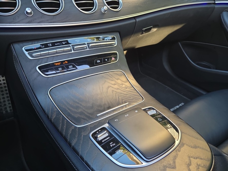MERCEDES d'occasion CLASSE E E 300 DE AMG LINE 9G TRONIC de 2021 Nice