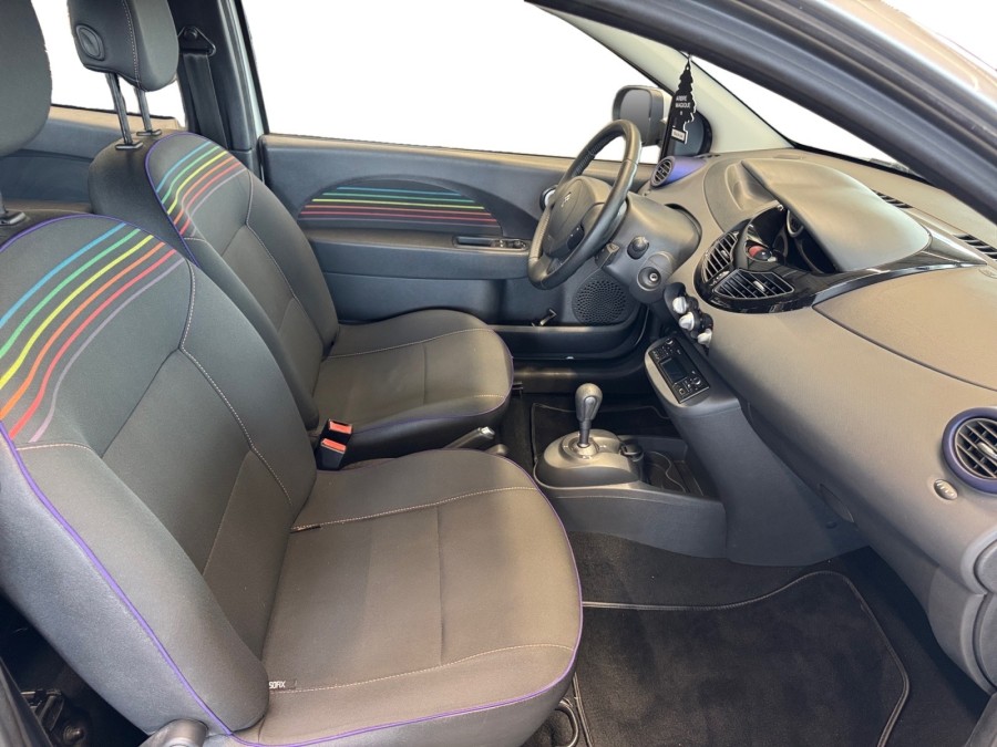 RENAULT d'occasion TWINGO II 1.2 16V 75 INTENS BVR 5 de 2013