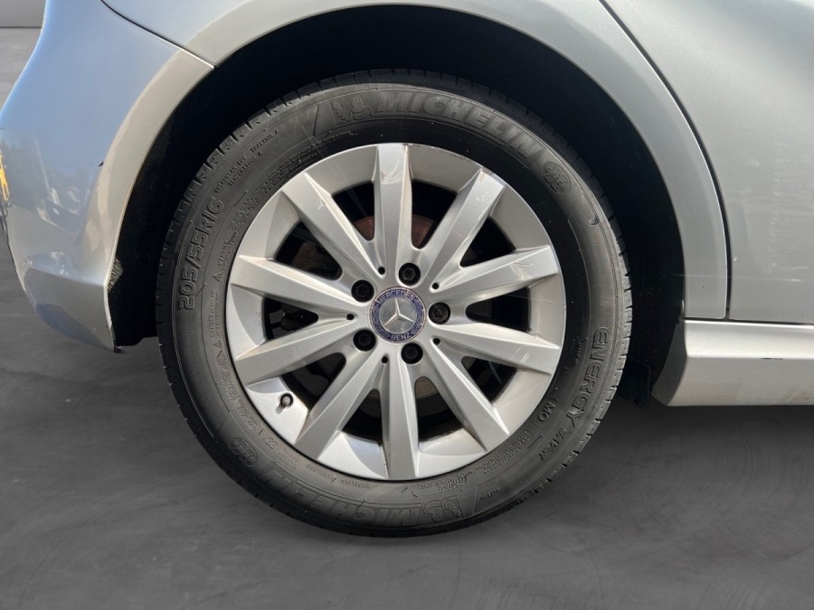 MERCEDES d'occasion CLASSE A A180 D INTUITION de 2013 Toulon Ouest