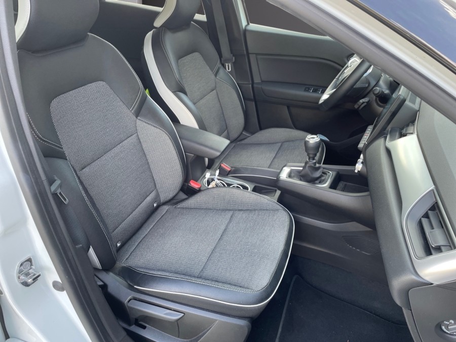 RENAULT d'occasion CAPTUR II 1.3 TCE 140 INTENSE de 2022 Angers (49)﻿