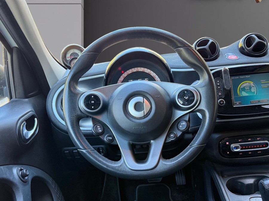 SMART d'occasion FORFOUR ELECTRIC PRIME 60 KW AUTO de 2019 Nice (06)﻿