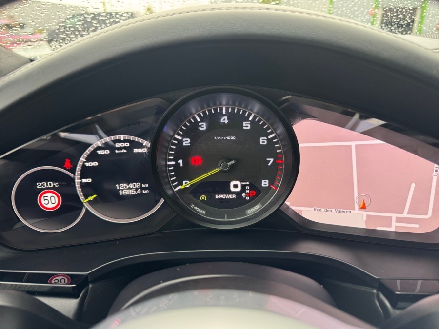 PORSCHE d'occasion CAYENNE 3.0 V6 462ch E-Hybrid de 2020 Troyes (10)﻿