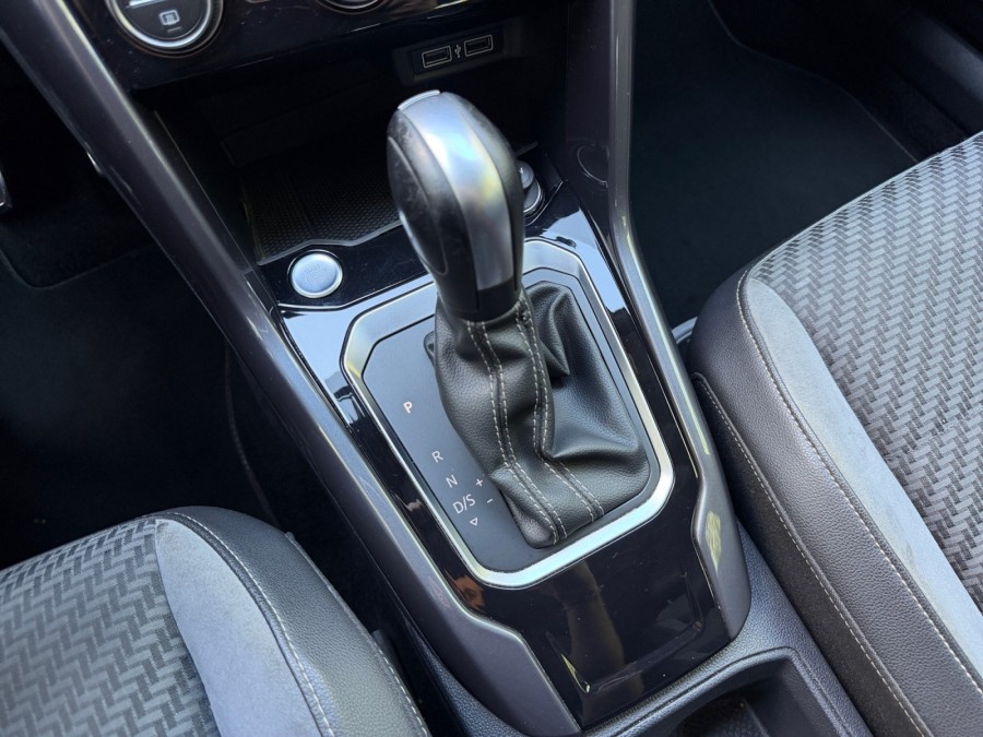 VOLKSWAGEN d'occasion T-ROC 2 TDI 150 IQ DRIVE DSG AUTO de 2019 Nîmes
