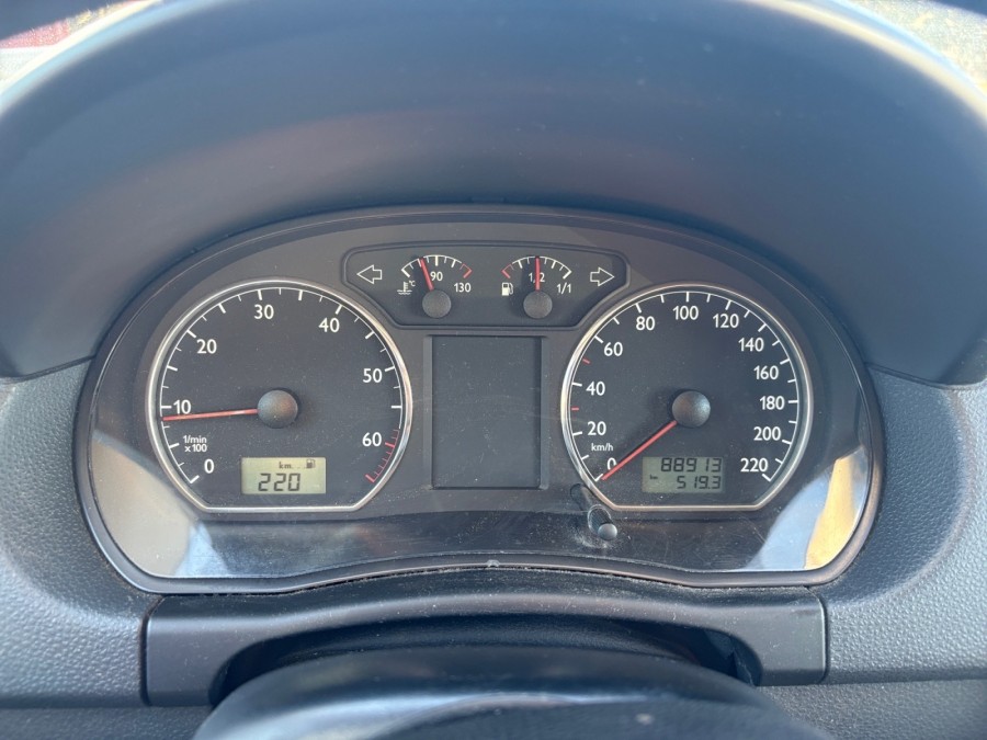 VOLKSWAGEN d'occasion POLO 1.2 12V 65 TREND de 2004 Salon de Provence