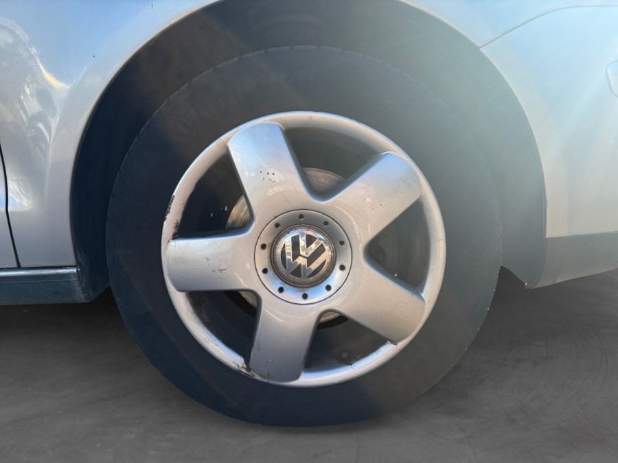 VOLKSWAGEN d'occasion POLO 1.2 12V 65 TREND de 2004 Salon de Provence
