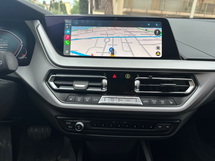 BMW d'occasion SERIE 1 118I 136 BUSINESS DESIGN DKG de 2023 Cannes