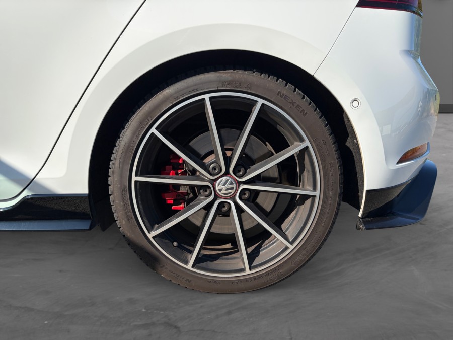 VOLKSWAGEN d'occasion GOLF 2.0 TSI 290 GTI TCR de 2019 Saint Omer