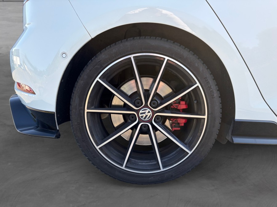 VOLKSWAGEN d'occasion GOLF 2.0 TSI 290 GTI TCR de 2019 Saint Omer