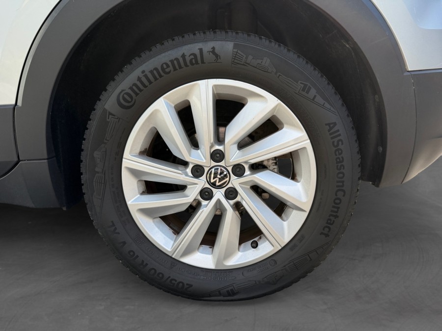 VOLKSWAGEN d'occasion T-CROSS 1.0 TSI 110 LIFE PLUS DSG de 2022 Lyon