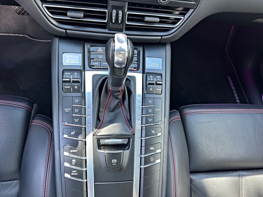 PORSCHE d'occasion MACAN 3.0 V6 S 354Ch de 2019 Osny (95)﻿